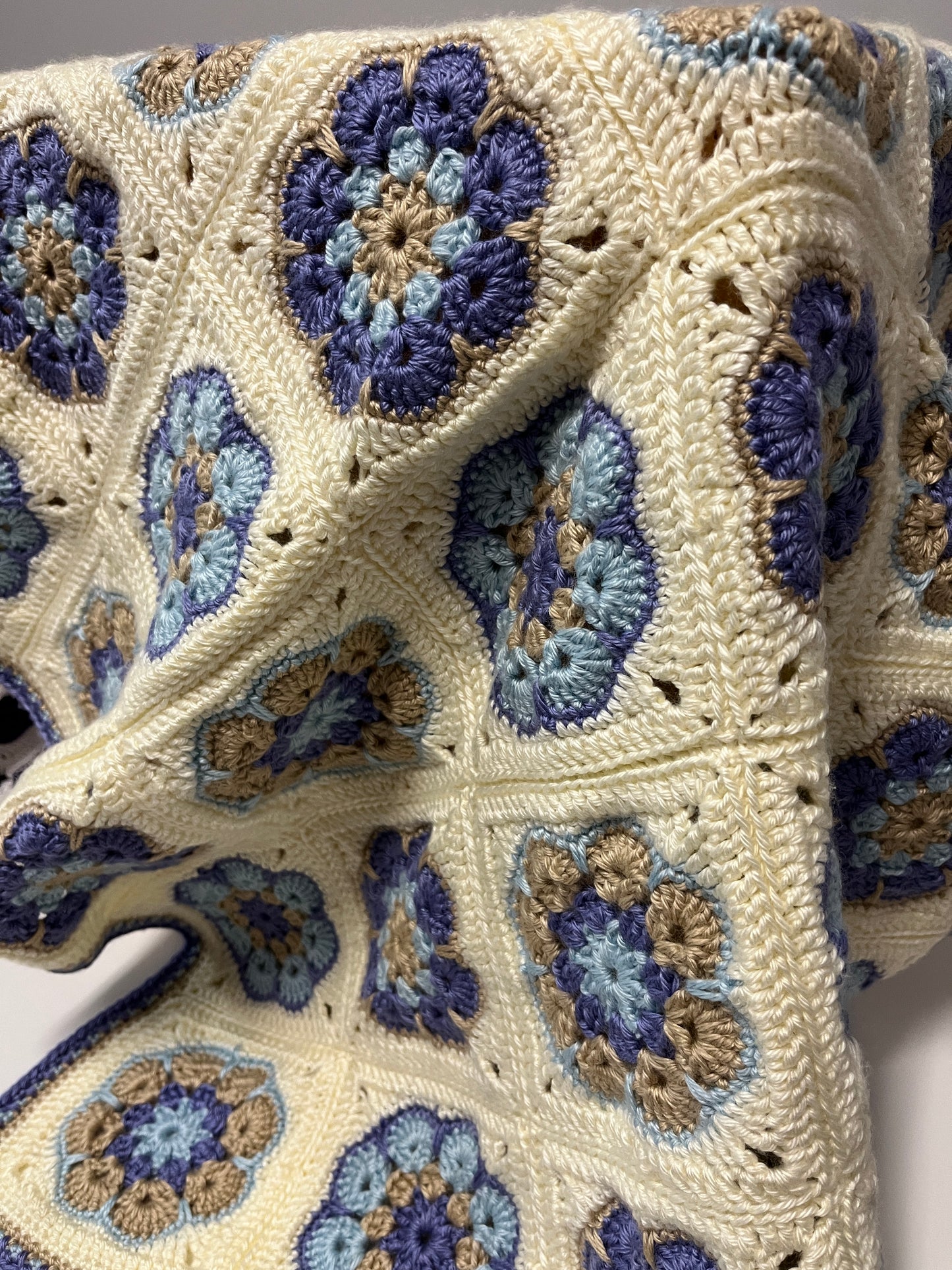 African Flower Handmade Crochet Blanket