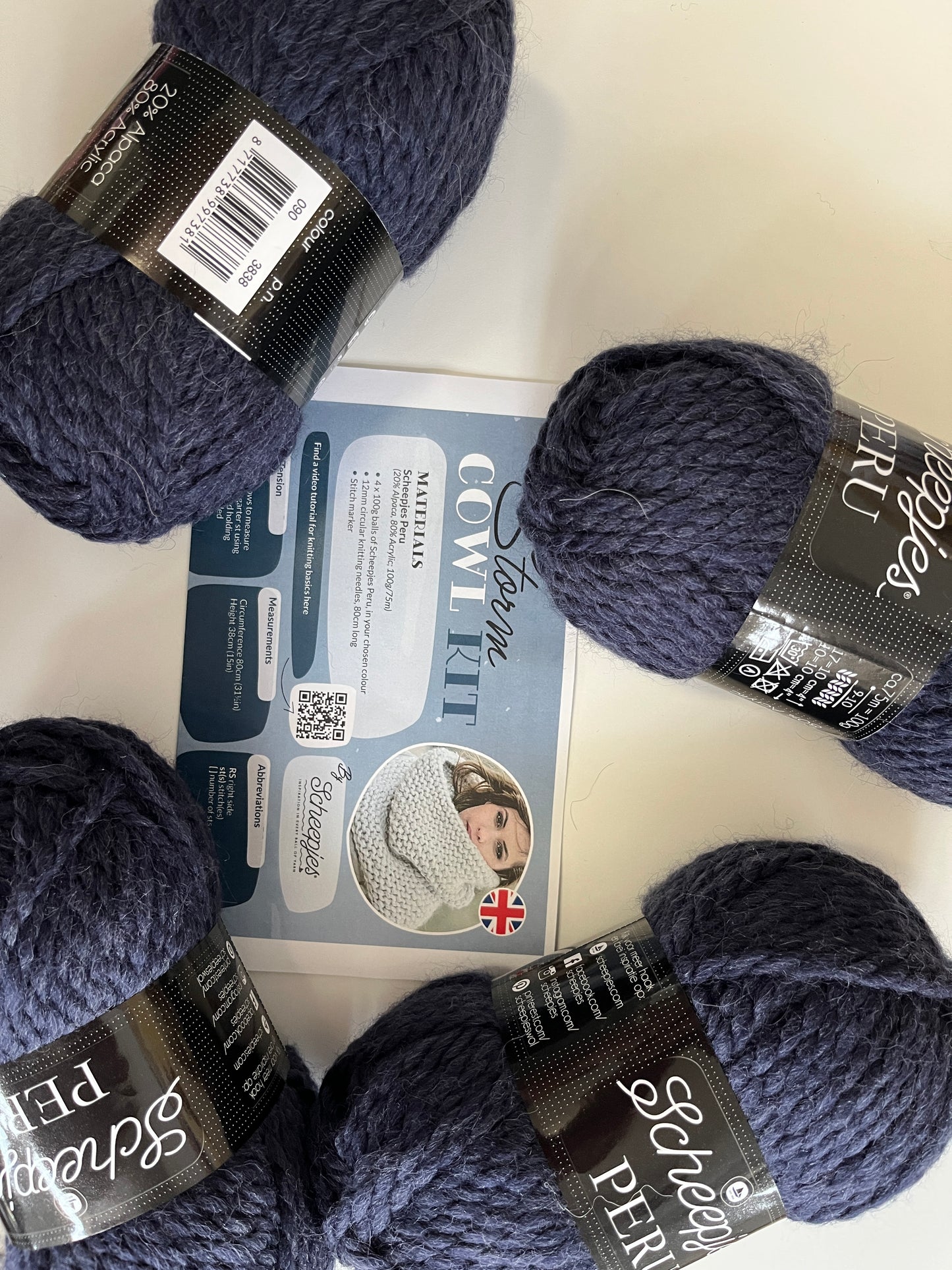 Storm Cowl Knit Kit (Colour 090)