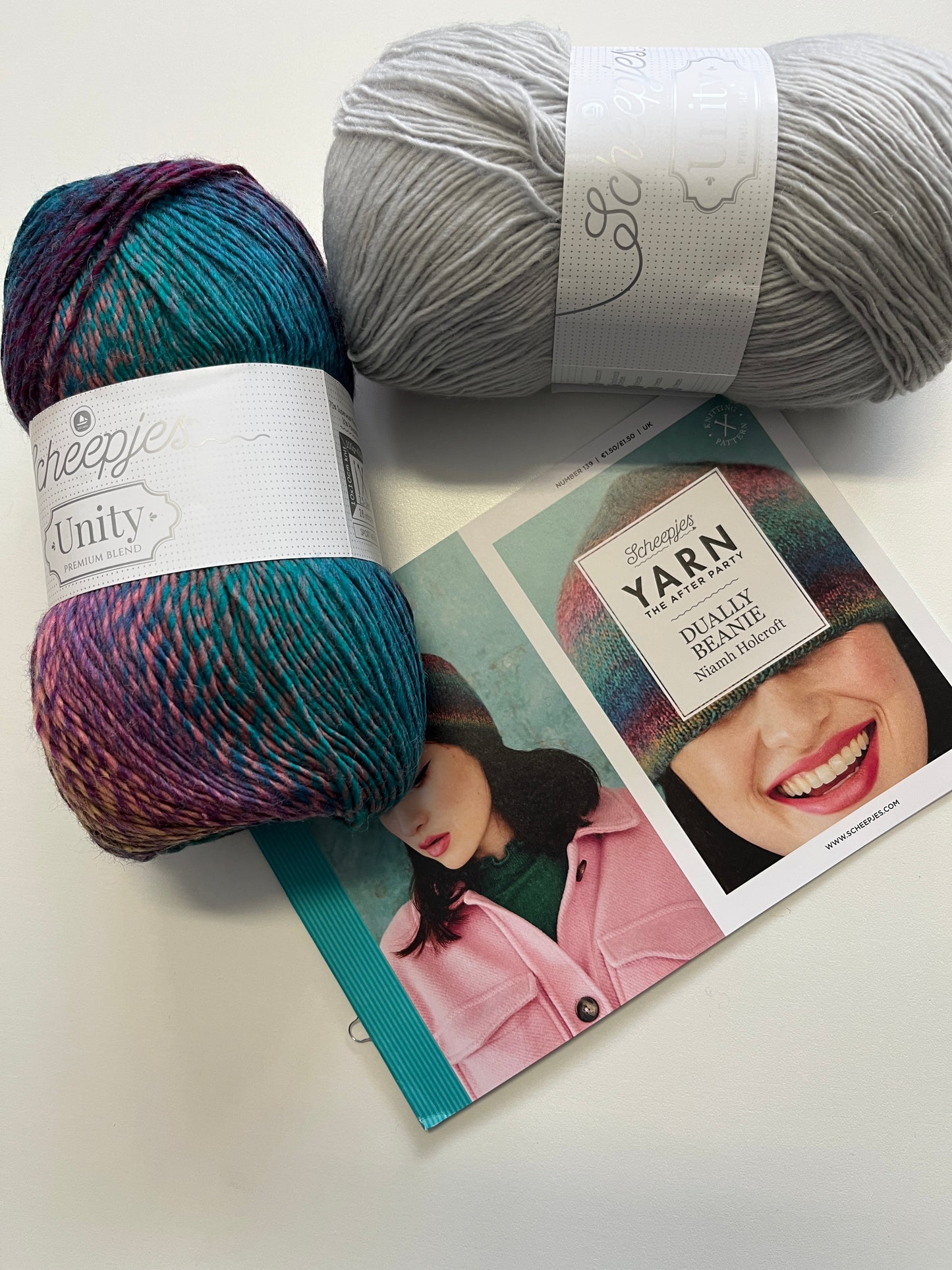 Yarn the After Party Dually Beanie Kit (Scott/Excitement)