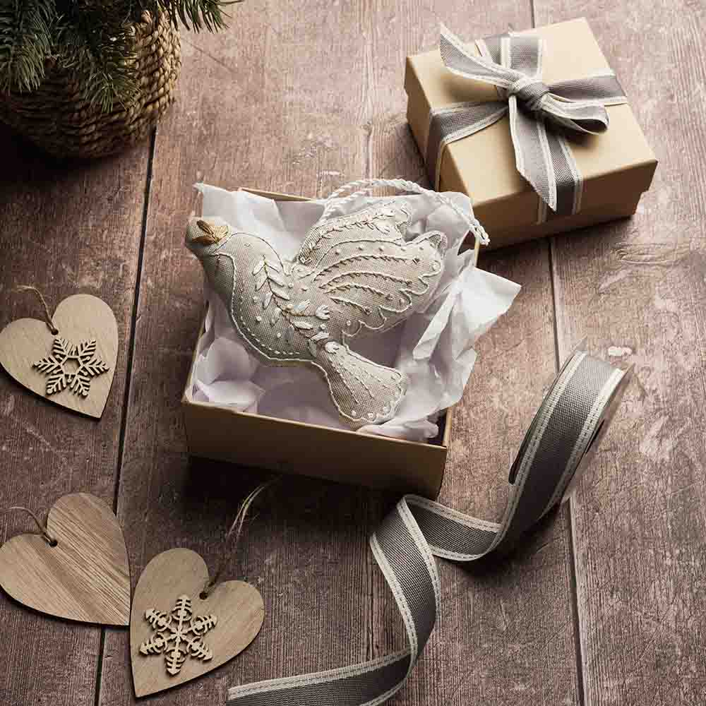 Anchor Christmas Dove Kit