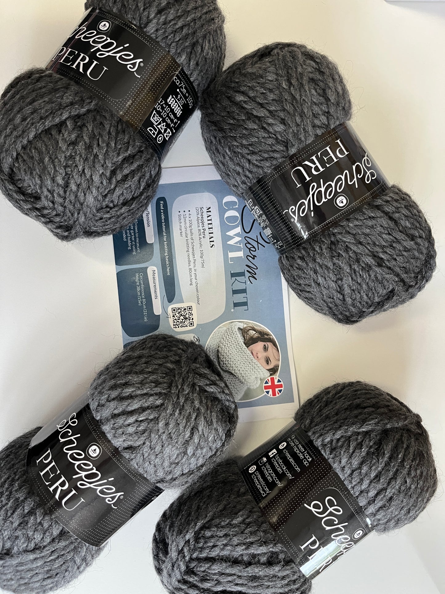 Storm Cowl Knit Kit (Colour 070)