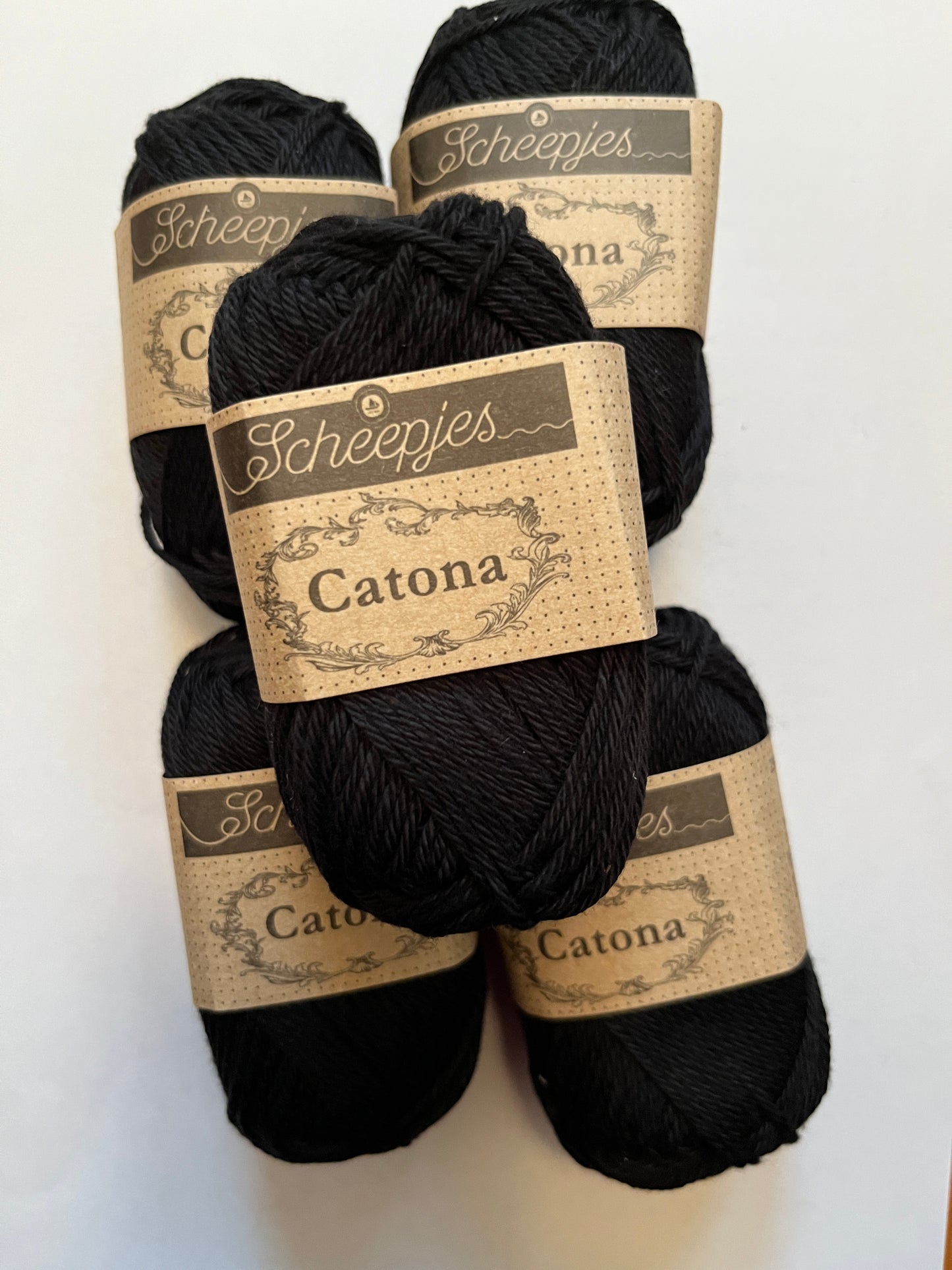 Catona 5 Ball (25g each) Grab Bag Pack - 25g 110 Jet Black