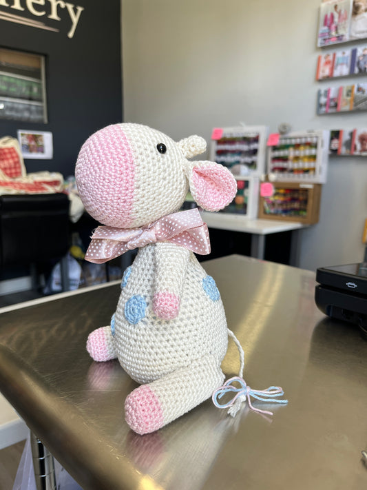 Meadow the Cow Amigurumi Crochet Class for Beginners